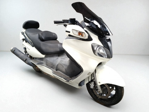 SUZUKI BURGMAN 650