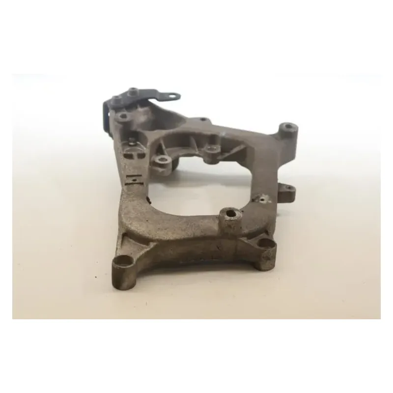 Support echappement PIAGGIO X EVO 125 2007 - 2016