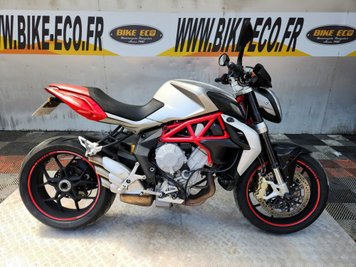 MV AGUSTA BRUTALE 800