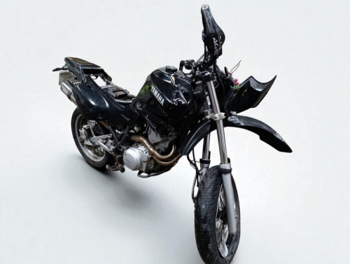 YAMAHA XT600