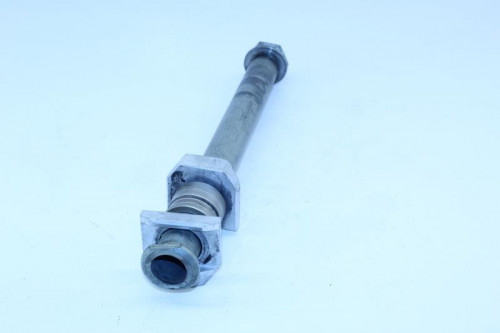 Axe de roue arriere SUZUKI 1000 SV 2003 - 2005