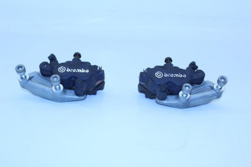 Etrier de frein avant DUCATI 800 MONSTER S2 R 2005 - 2007