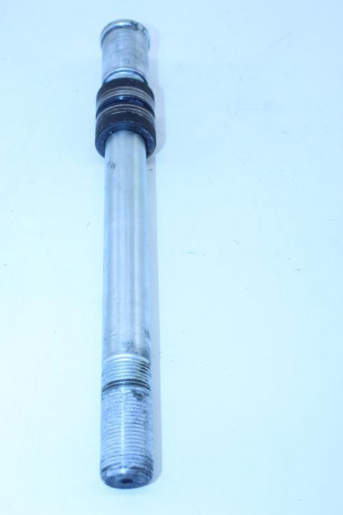 Axe de roue avant KAWASAKI 650 ER6 N 2009 - 2011
