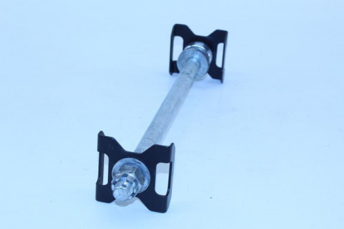 Axe de roue arriere KAWASAKI 300 NINJA 2013 - 2015