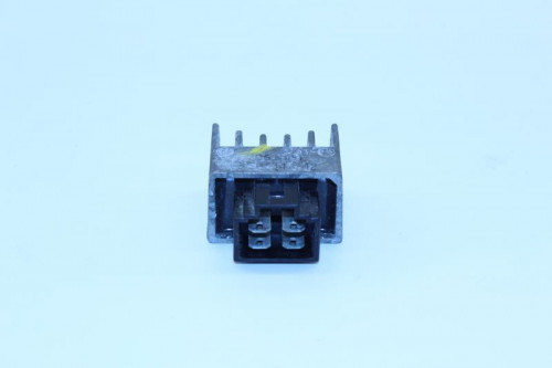 Regulateur charge batterie PEUGEOT 50 LUDIX 2008 - 2009