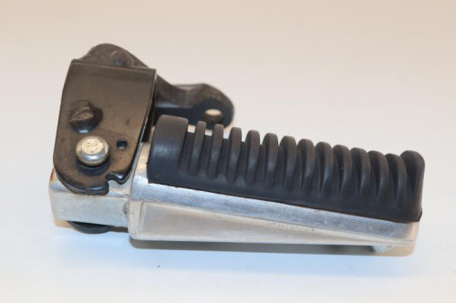 Repose pieds arriere gauche YAMAHA 125 XMAX 2006 - 2009