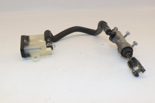 Maitre cylindre frein arriere SUZUKI 650 GLADIUS 2009 - 2015
