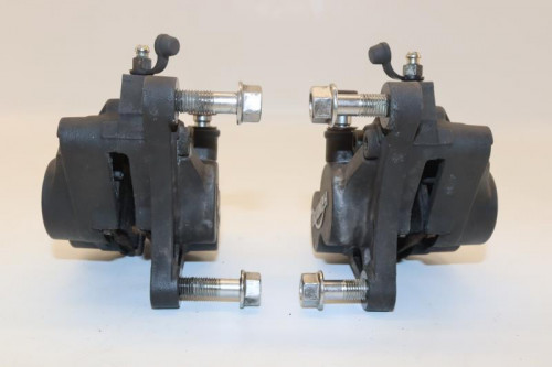 Etrier de frein avant TRIUMPH 1050 SPRINT ST ABS 2005 - 2010