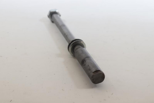 Axe de roue avant DERBI 50 SENDA SM DRD X-TREME 2010 - 2017