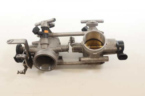 Rampe d'injection DUCATI 696 MONSTER 2008 - 2014