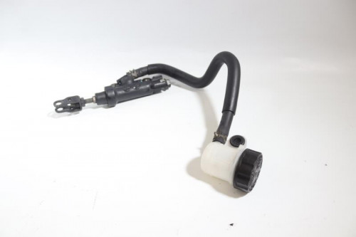 Maitre cylindre frein arriere YAMAHA 700 MT07 2014 - 2017