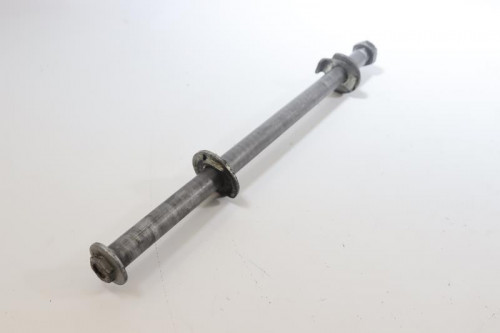 Axe de roue arriere HONDA 600 HORNET 1998 - 2002