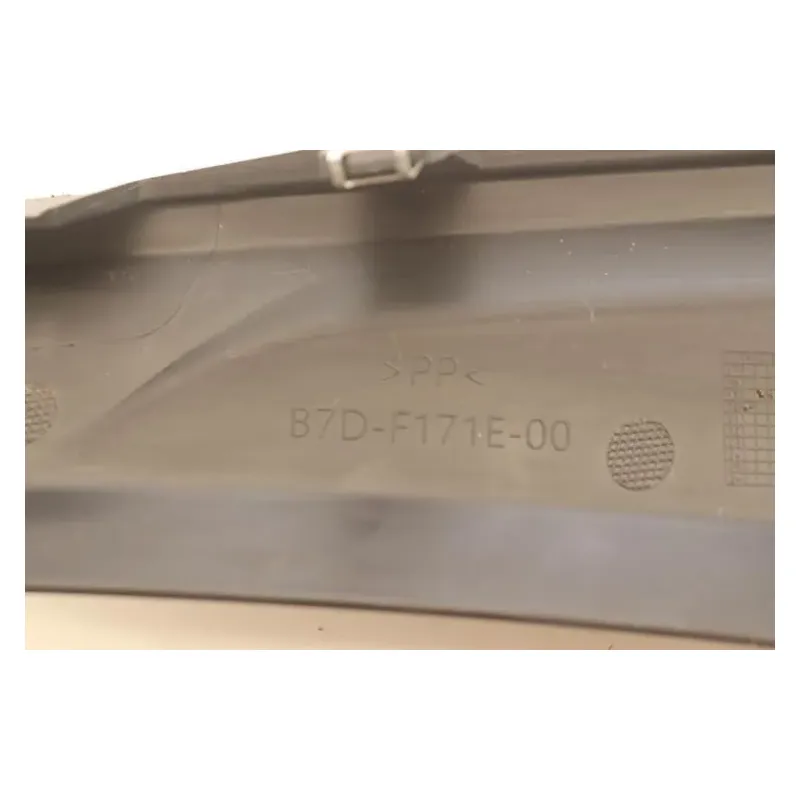 Demi flanc selle gauche YAMAHA MT125 2020 - 2021