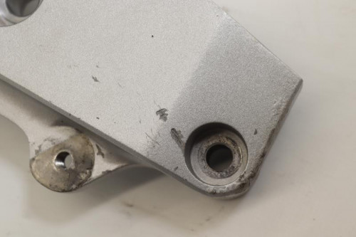 Support moteur droit HONDA CB 600 F HORNET 2003 - 2004