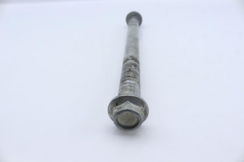 Axe de roue arriere KAWASAKI 650 ER6 N 2005 - 2008