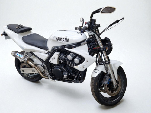 YAMAHA 600 FAZER