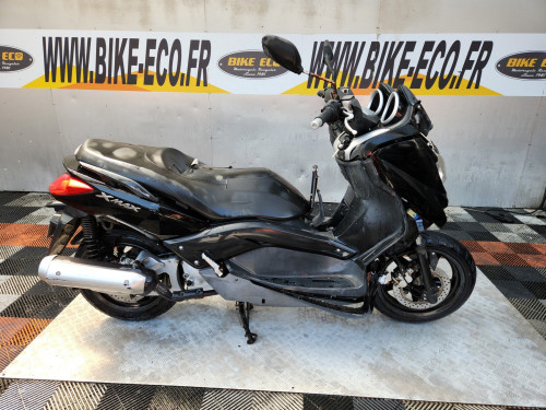 YAMAHA XMAX 125