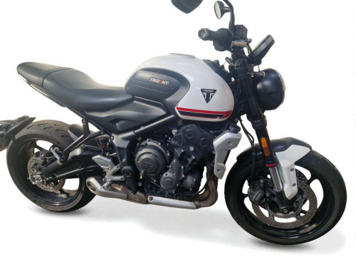 TRIUMPH TRIDENT 660