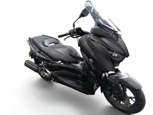 YAMAHA XMAX 125