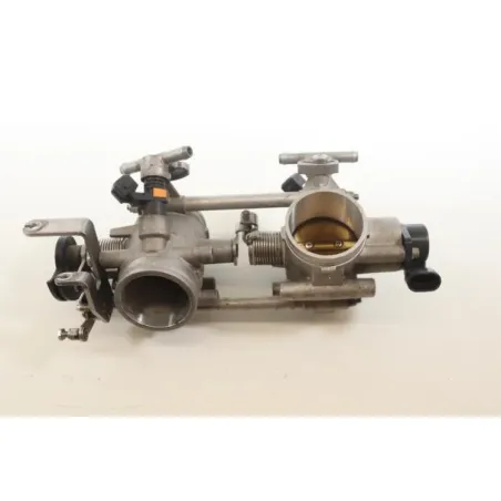 Rampe d'injection DUCATI MONSTER 696 2008 - 2014