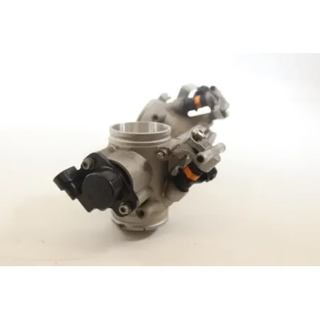 Rampe d'injection DUCATI MONSTER 696 2008 - 2014