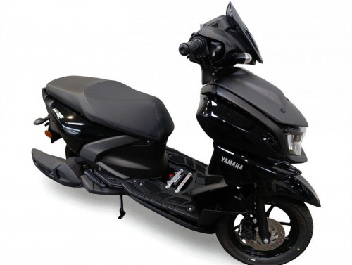 YAMAHA RAYZR 125