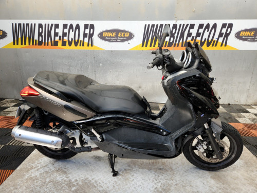 YAMAHA X MAX 125