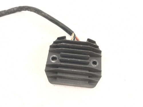 Regulateur charge batterie YAMAHA FZS 600 1998-2001 FAZER