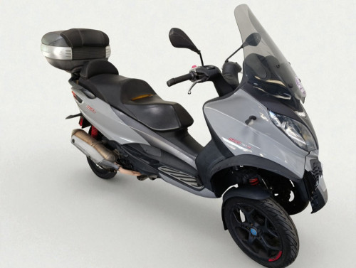 PIAGGIO MP3 500