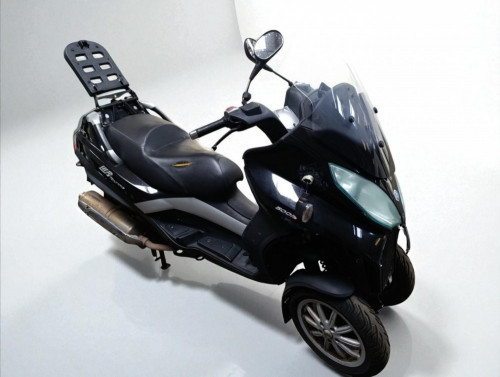 PIAGGIO MP3 500