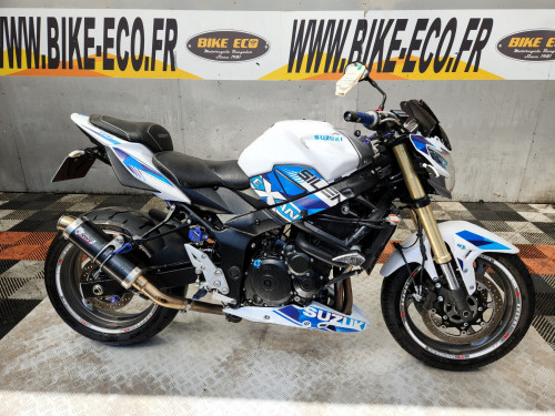 SUZUKI GSR 750