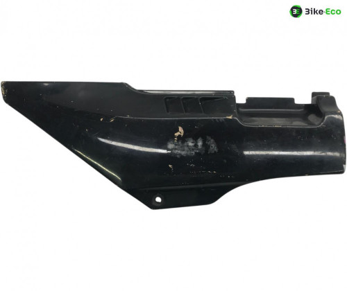Cache carenage sous selle gauche KAWASAKI GPZ 1000 RX 1986-1988