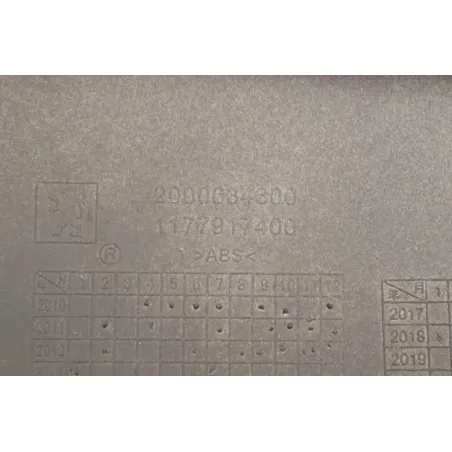 Coque arriere droit PEUGEOT KISBEE 50 2010 - 2020