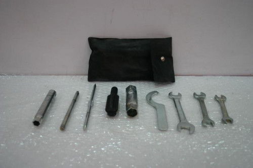 Trousse outil YAMAHA X-MAX 125 06-09