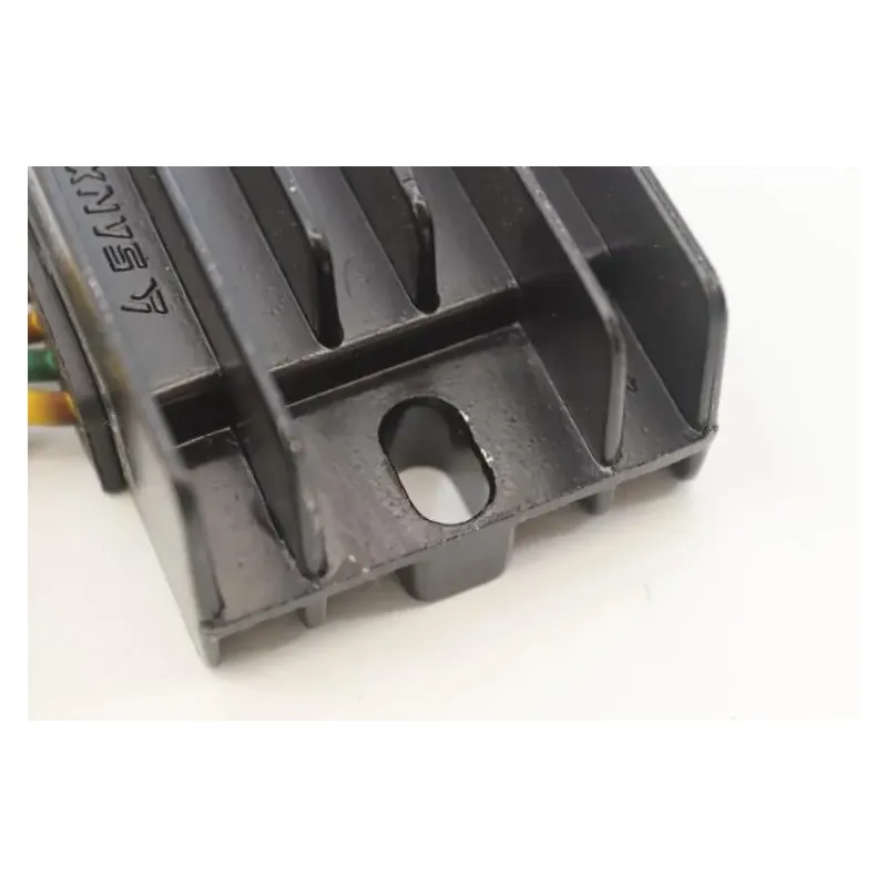 Regulateur charge batterie PEUGEOT KISBEE 50 RS 2010 - 2020