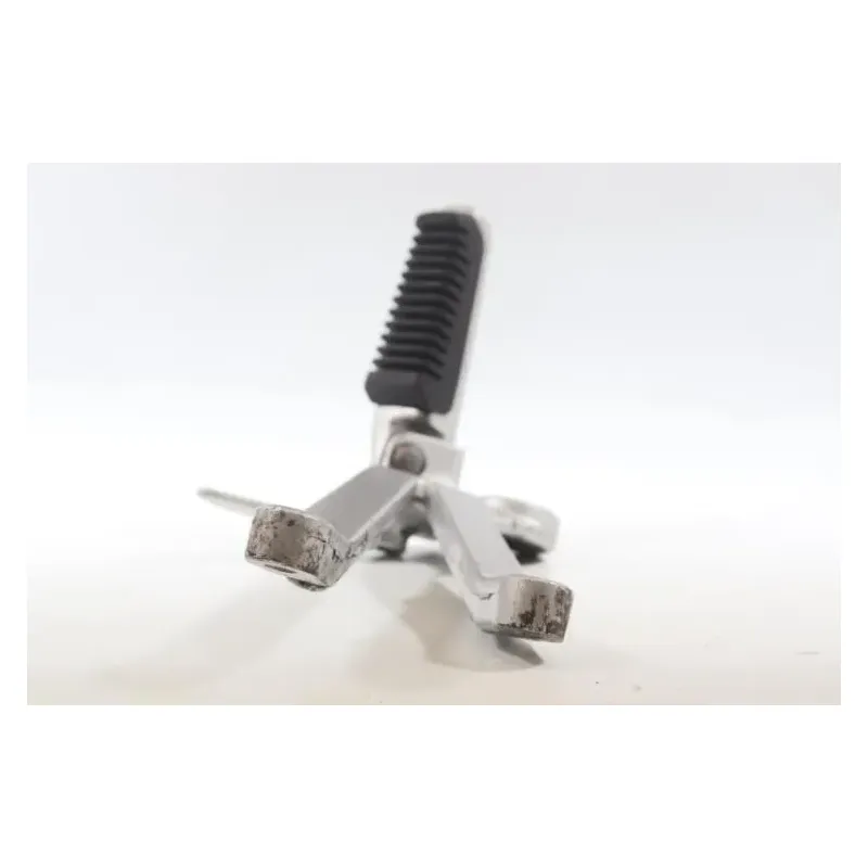 Platine arriere gauche SUZUKI VX 800 1991 - 1997