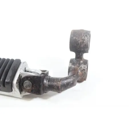 Repose pieds avant droit SUZUKI VX 800 1991 - 1997