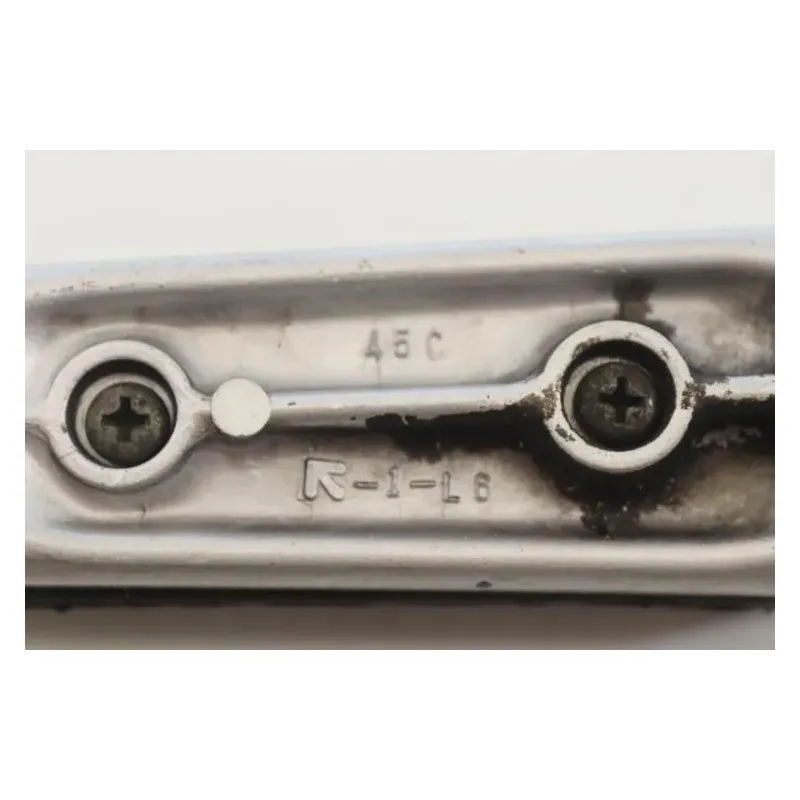 Repose pieds avant gauche SUZUKI VX 800 1991 - 1997
