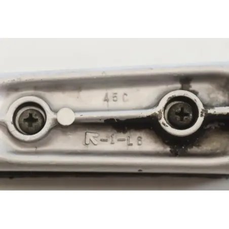 Repose pieds avant gauche SUZUKI VX 800 1991 - 1997