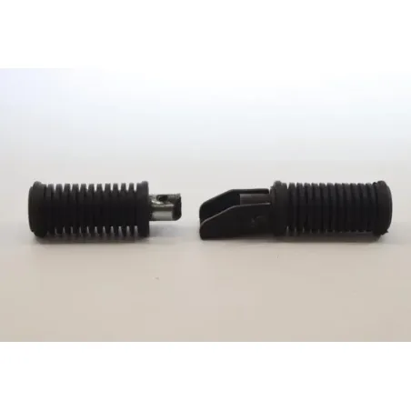Repose pieds arriere droit SUZUKI TU 125 X SUPER CLASSIC 1999 - 2002
