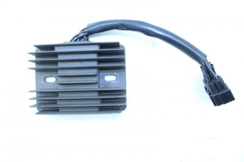 Regulateur charge batterie SUZUKI GSR 750 11-16