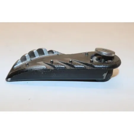 Repose pieds arriere gauche MBK CW 50 BOOSTER 2004 - 2018