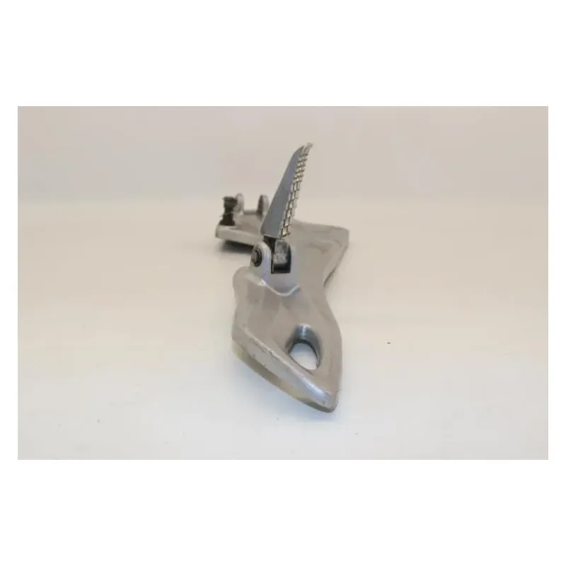 Platine avant gauche SUZUKI SFV 650 GLADIUS 2009 - 2015