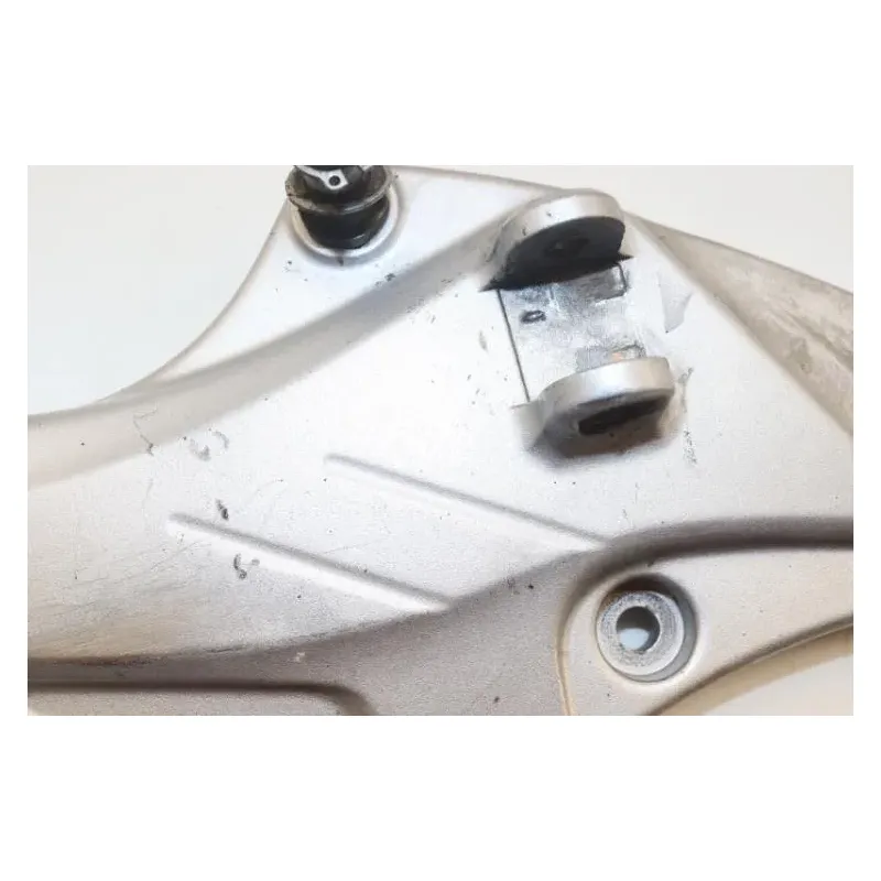 Platine avant gauche SUZUKI SFV 650 GLADIUS 2009 - 2015