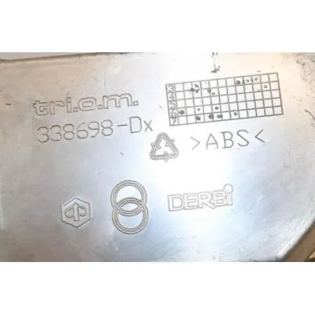 Clignotant arriere droit PIAGGIO X EVO 125 2007 - 2016