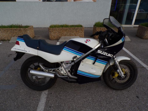 SUZUKI RG 250 GAMMA