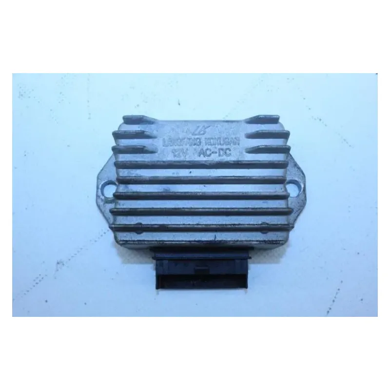 Regulateur charge batterie PIAGGIO ZIP 50 2011 - 2013