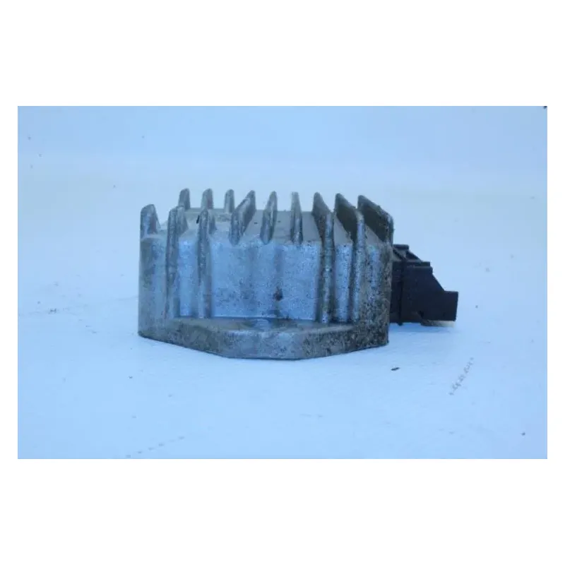 Regulateur charge batterie PIAGGIO ZIP 50 2011 - 2013