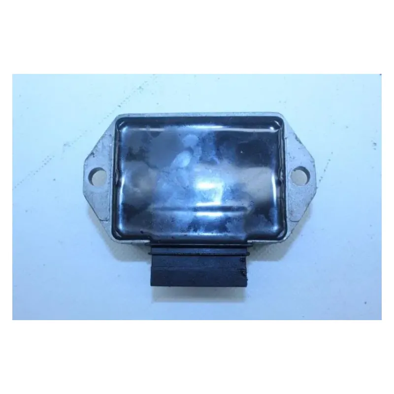 Regulateur charge batterie PIAGGIO ZIP 50 2011 - 2013