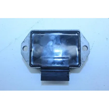 Regulateur charge batterie PIAGGIO ZIP 50 2011 - 2013